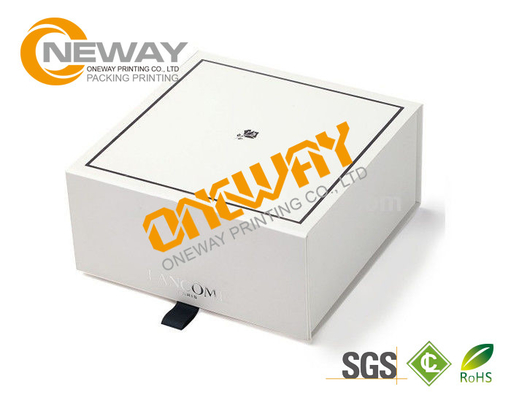 High End Executive Coeporate Custom Printed Gift Boxes , White Packaging Boxes A4 Size