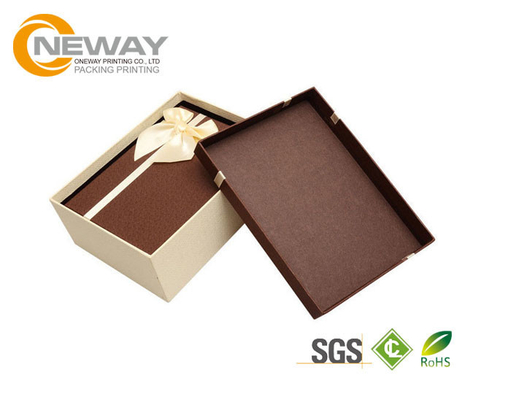 OEM Fashion Rectangle Flower Paper Box with Embossing Printing